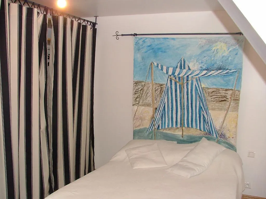 Gites Du Vieux Presbytere Holiday home Baguer-Pican France