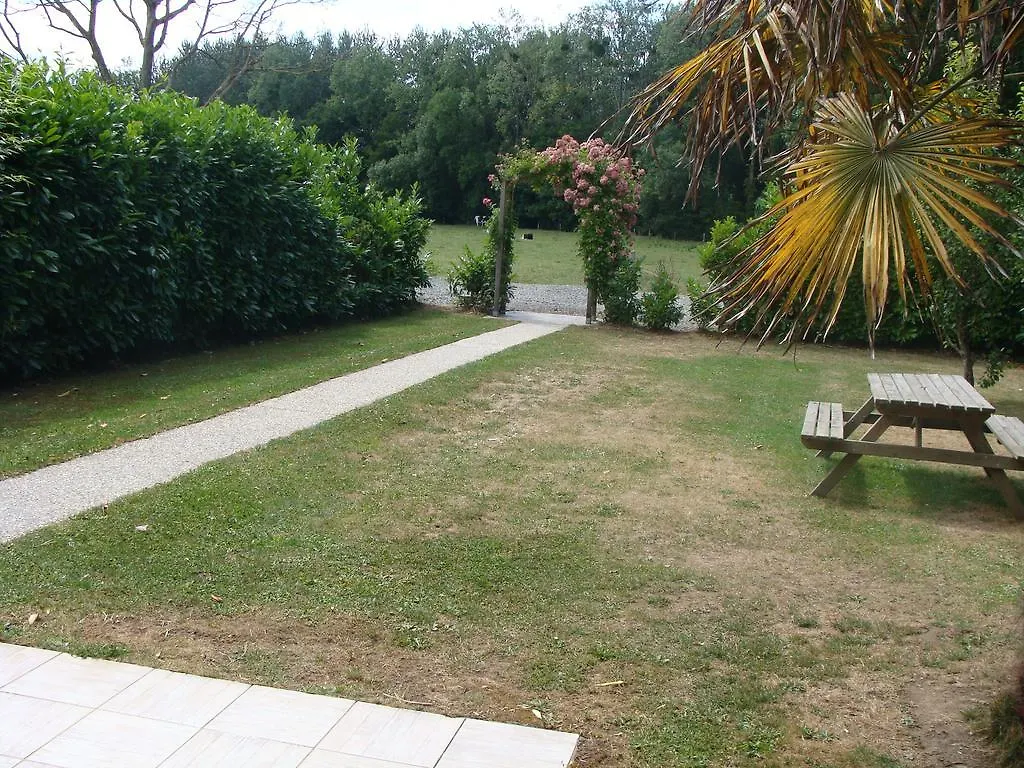 Gites Du Vieux Presbytere Holiday home Baguer-Pican France